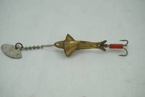 lot 383 image: Vintage Hagen Spinner Fishing Lure