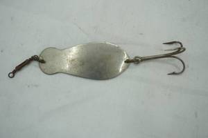 lot 393 image: Vintage K-B Spoon Lure
