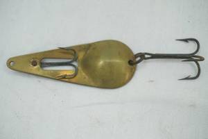 lot 399 image: Vintage Percy Hayer Muskie lure. James E. Aitken MFG. Co.