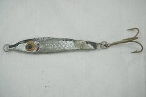 lot 403 image: Vintage metal minnow fishing lure