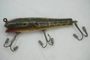 lot 418 image: Vintage Creek Chub 2000 Darter Lure