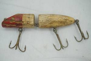 lot 421 image: Vintage wooden, jointed fishing lure