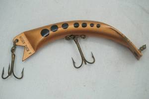 lot 434 image: Vintage Moby Dick Fishing Lure