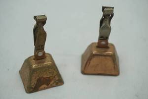 lot 492 image: Vintage copper fishing bells 2ct