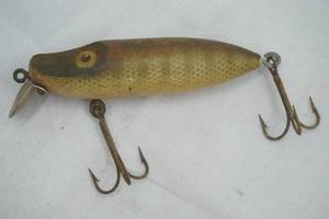 lot 496 image: Vintage Creek Chub Paw Paw Fishing Lure