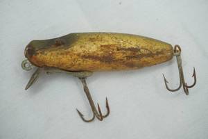 lot 497 image: Vintage Creek Chub Paw Paw Fishing Lure