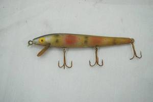 lot 501 image: Vintage Pflueger Fishing Lure
