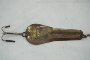 lot 541 image: Vintage Bruie Jr. Spoon Lure