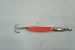 lot 545 image: Vintage Tsunami Slimwave Spoon Fishing Lure