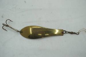 lot 547 image: Vintage KB Lucky 5 0 Superior, WIS. Spoon Lure