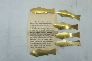 lot 582 image: Vintage Little Joe Tonka 6ct & paperwork