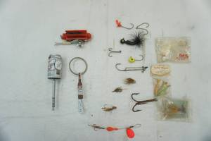 lot 602 image: Vintage Fishing Tackle