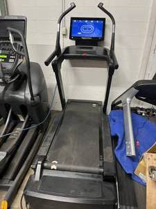 Freemotion i22.9 Incline Trainer DEMO