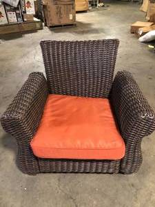 lot 1 image: Outdoor Wick Chair Customer Returns See Pictures