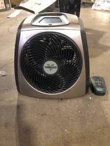 lot 32 image: Vornado 1500 Watt Heater used Customer Return see pictures