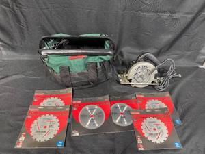 Craftsman 5 1/2-inch Circular Saw with Additional Blades and Carrying Bag