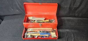 lot 40 image: Red Metal Toolbox with Assorted Tools