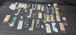 lot 134 image: Large Lot of Assorted Ballpoint Pen Refills