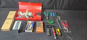 lot 141 image: Comprehensive Hand Tool and Electrical Accessories Set