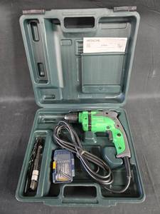 lot 223 image: Hitachi D10VH Corded Drill Set with Drill Bits and Case
