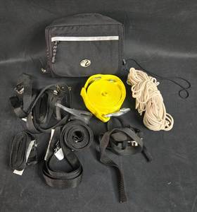 lot 264 image: Heavy Duty Tie Down Straps and Rope Set with Carrying Bag