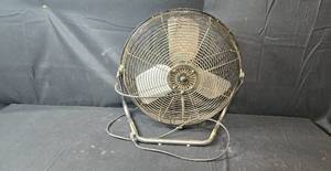 lot 286 image: Used Industrial Metal Floor Fan