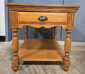 lot 311 image: Vintage Oak End Table with Drawer and Shelf