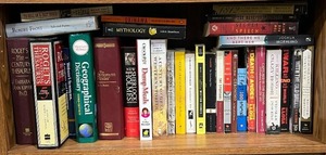 lot 340 image: Collection of Assorted Books and Encyclopedias