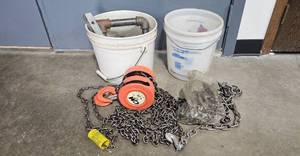 lot 362 image: CM Series 622 Manual Chain Hoist - 1 Ton Capacity and More