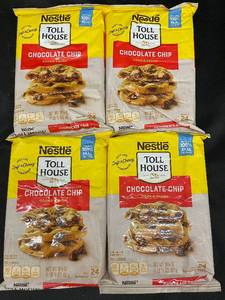 lot 22 image: Set of 4 Nestl Toll House Chocolate Chip Cookie Dough Packets