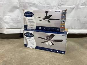 lot 57 image: Ceiling Fans