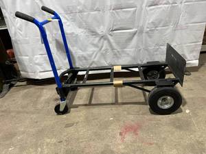 lot 19 image: Kobalt 4 In 1 Convertible Hand Truck ( Broken Weld)
