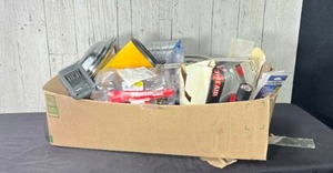 lot 146 image: Miscellaneous Hardware