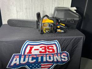 lot 142 image: Poulan Pro 50cc Chainsaw
