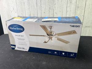 lot 462 image: Harbor Breeze 52 Ceiling Fan