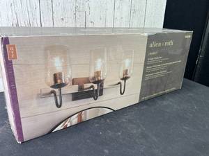 lot 183 image: Vanity Light