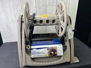 lot 200 image: Suncast Hosemobile