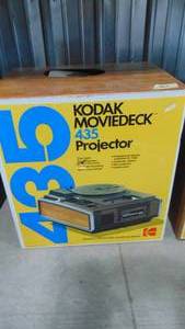 lot 44 image: 435 Kodak Moviedeck in Box