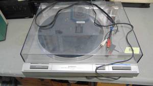 lot 83 image: Pioneer PL-340 Turntable