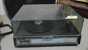 lot 86 image: Garrad Turntable X-11