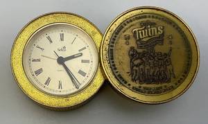 lot 19 image: 1991 Minnesota Twins World Series Champs Selco Clock
