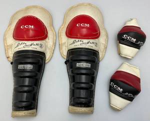 lot 22 image: Vintage Bobby Hull Shin & Elbow Pads