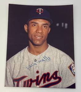 lot 30 image: 8 x 10 Autographed Zollo Versailles