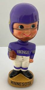lot 65 image: 1967 Vintage Minnesota Vikings Bobblehead