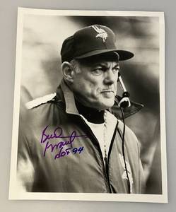 lot 87 image: Minnesota Vikings BUD GRANT Autographed 8 x 10 Photograph In Protective Sleeve