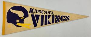 lot 148 image: Vintage 12 x 30 (1970s) Minnesota Vikings Pennant