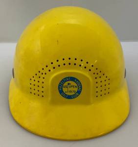 lot 201 image: 1970s U.S. Open At Hazeltine #18 Fore Caddy Helmet