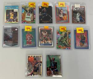 lot 267 image: Misc. Vintage Basketball Cards (All In Protective Sleeves)