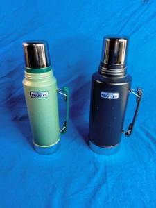 lot 173 image: Stanley Aladdin Thermos Vacuum Bottles
