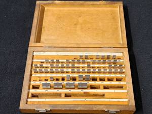 lot 20 image: Gauge Block Set with Wooden Case